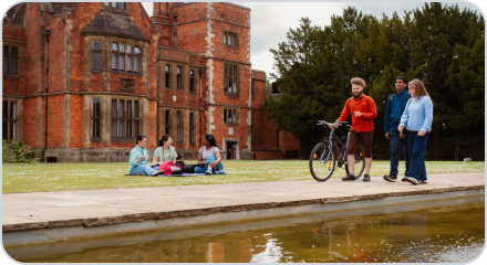 Shaping Global Changemakers: Studying Business, <br/>Policy & Leadership